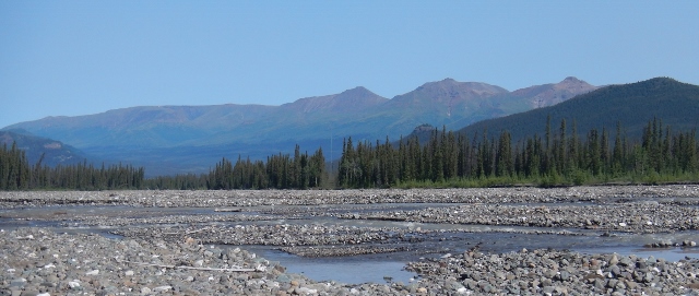 Boundary between Alaska and Yukon at White River